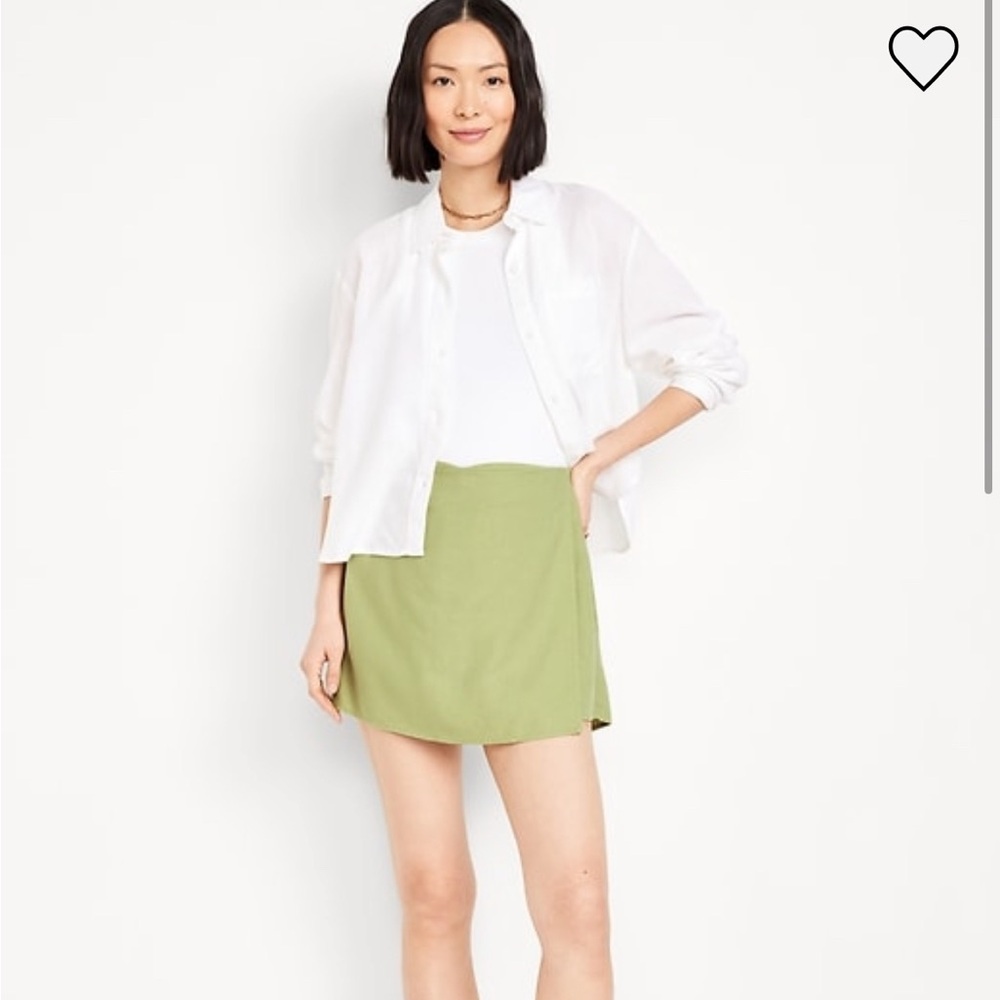 Old Navy Green Asymmetrical Skater Mini Skirt